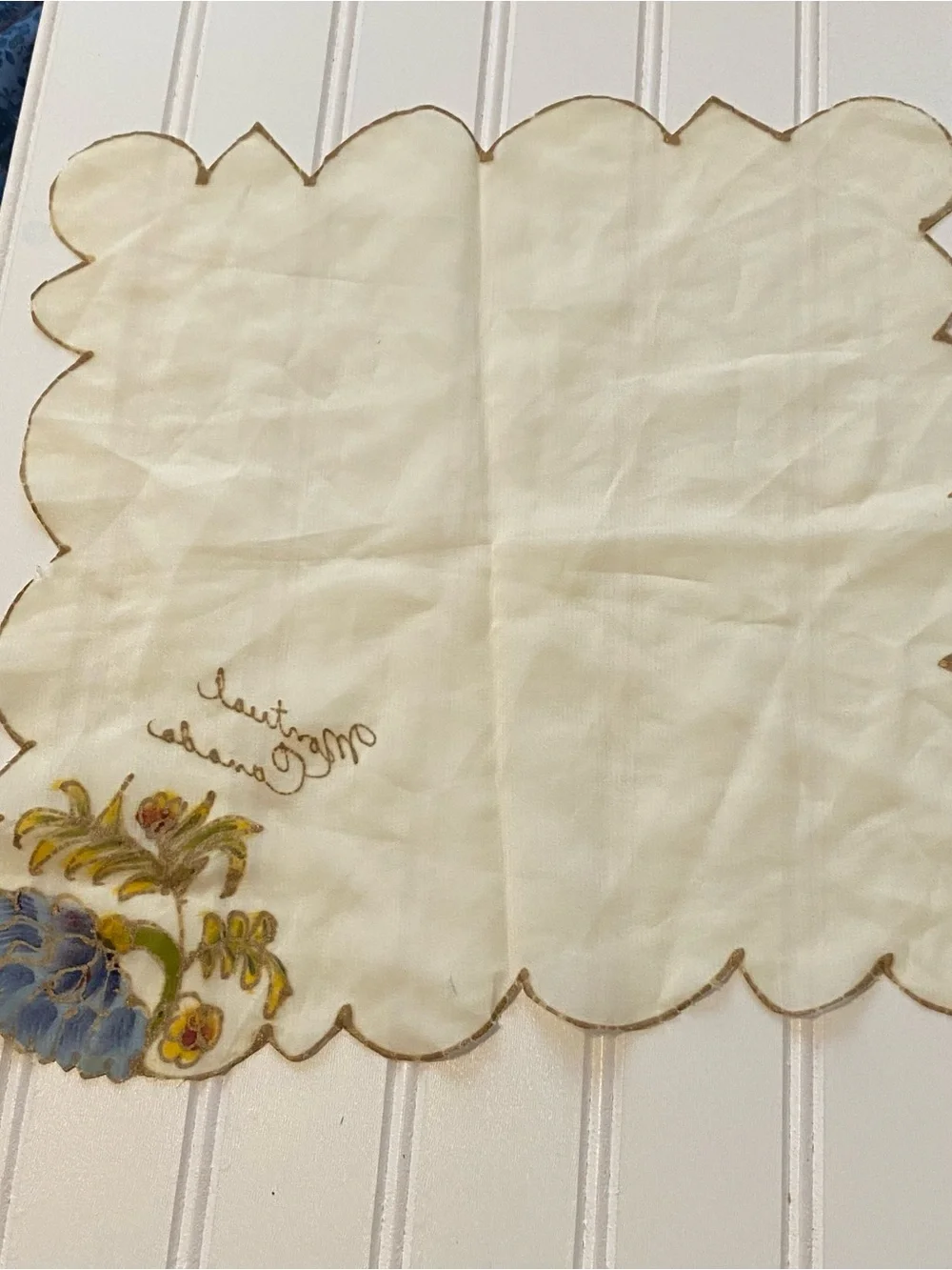 Women’s Cream Floral Embroidered Shortsmntreol Canada collection souvenir